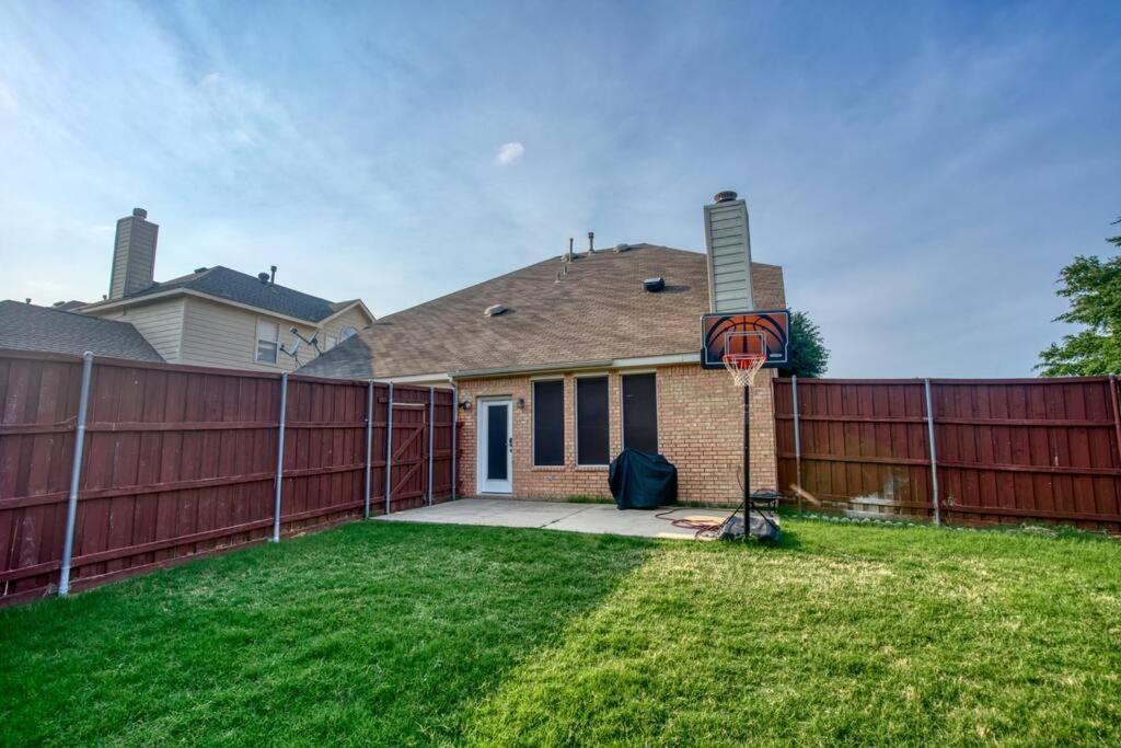 Spacious Beautiful Home 4Bd2.5Bth Near Dfw Airport Lewisville Exterior photo